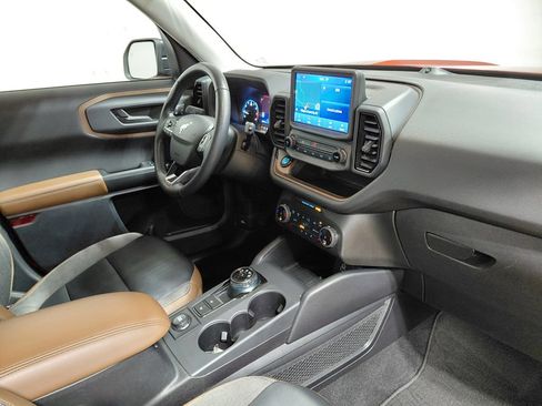 Certified 2023 Ford Bronco Sport Outer Banks w/ Tech Package AWD/4WD image 27