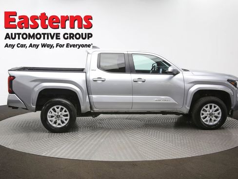 Used 2024 Toyota Tacoma SR5 RWD image 43