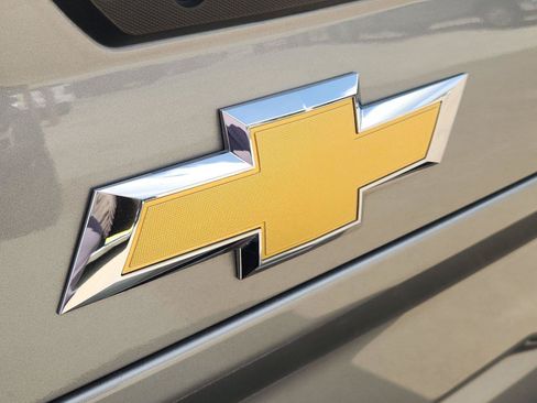 Used 2024 Chevrolet Silverado 2500 LTZ w/ LTZ Premium Package AWD/4WD image 32