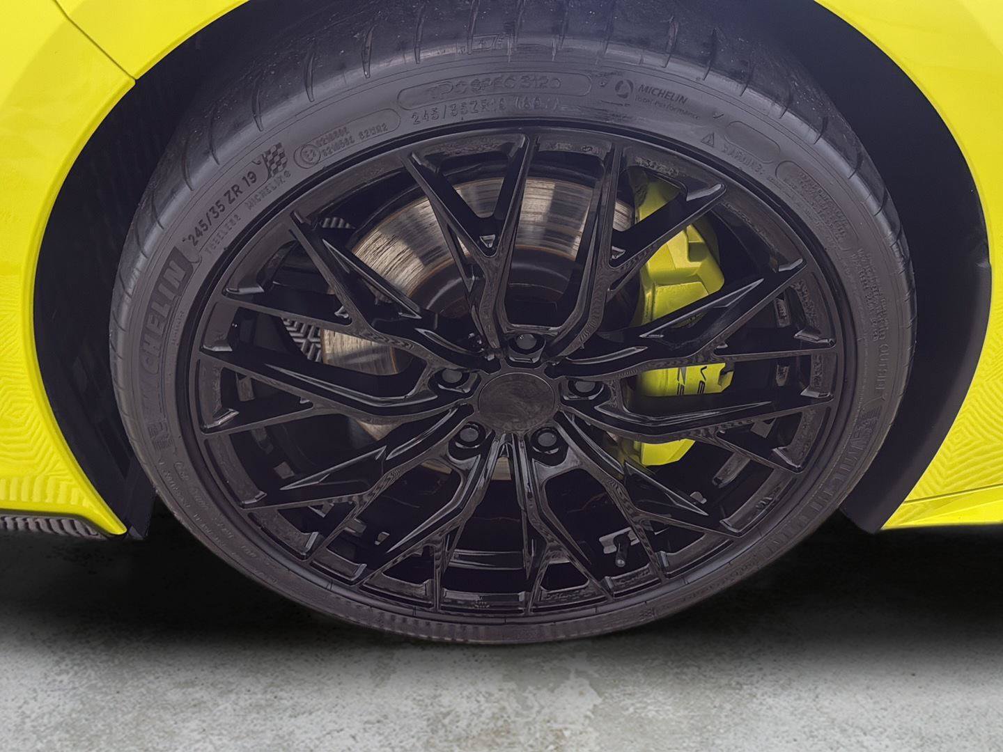 Used 2020 Chevrolet Corvette Stingray Premium Conv w/ 3LT Preferred Equipment Group RWD image 11