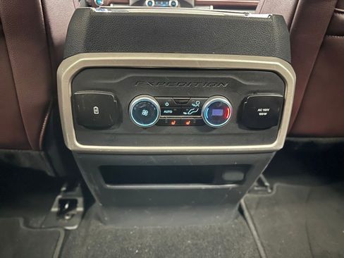 Certified 2023 Ford Expedition Limited image 23