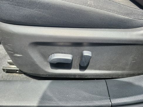 Used 2025 Nissan Altima 2.5 SV image 17