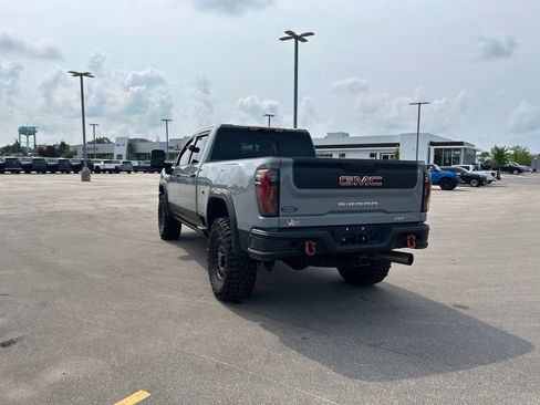 Used 2025 GMC Sierra 2500 AT4X w/ AT4X AEV Edition AWD/4WD image 8