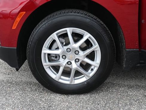 Used 2024 Chevrolet Equinox LT image 26