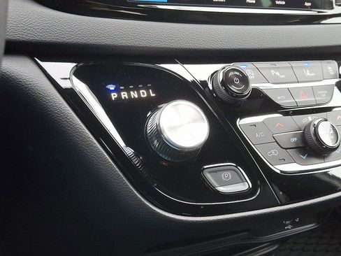 New 2026 Chrysler Voyager LX image 11