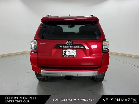 Used 2024 Toyota 4Runner TRD Off-Road Premium AWD/4WD image 7