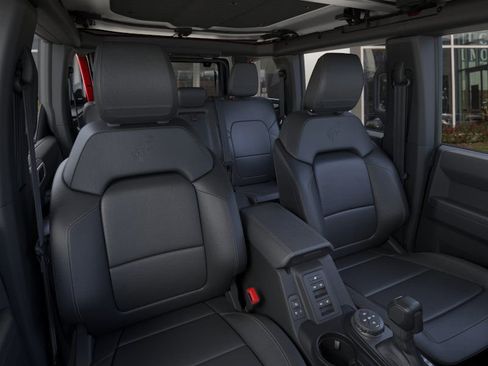 New 2025 Ford Bronco Badlands image 32