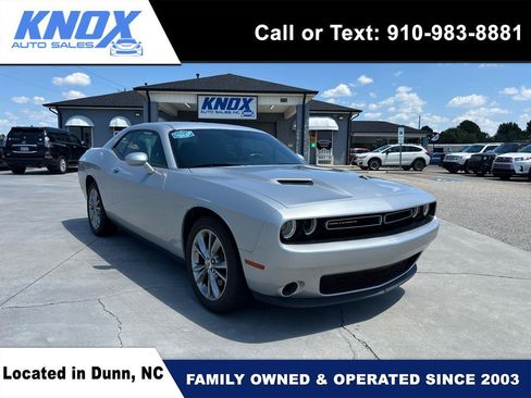 Used 2021 Dodge Challenger SXT AWD/4WD image 1
