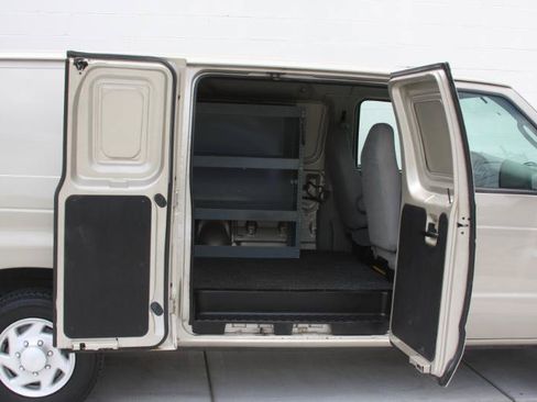 Used 2008 Ford E-150 and Econoline 150 RWD image 7