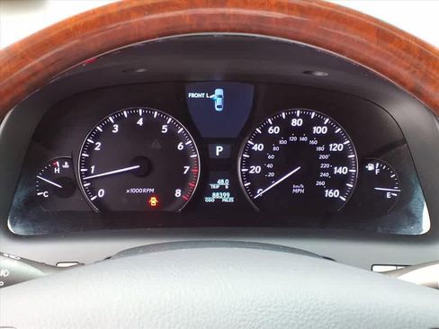 Used 2010 Lexus LS 460 RWD image 20