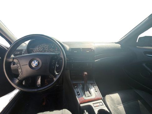 Used 2004 BMW 325i Wagon RWD image 19