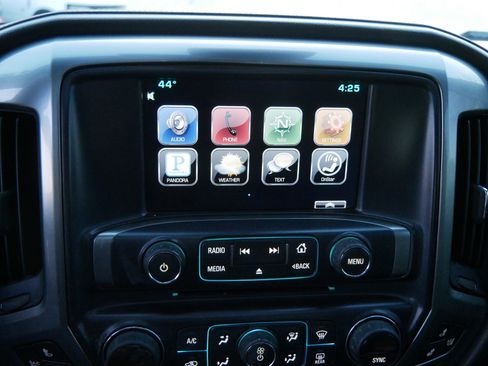 Used 2015 Chevrolet Silverado 1500 LTZ Z71 image 22