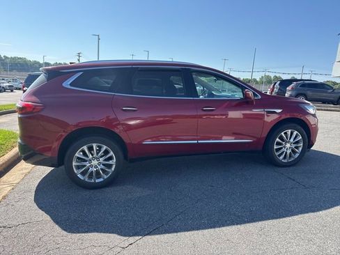 Used 2018 Buick Enclave Premium image 8