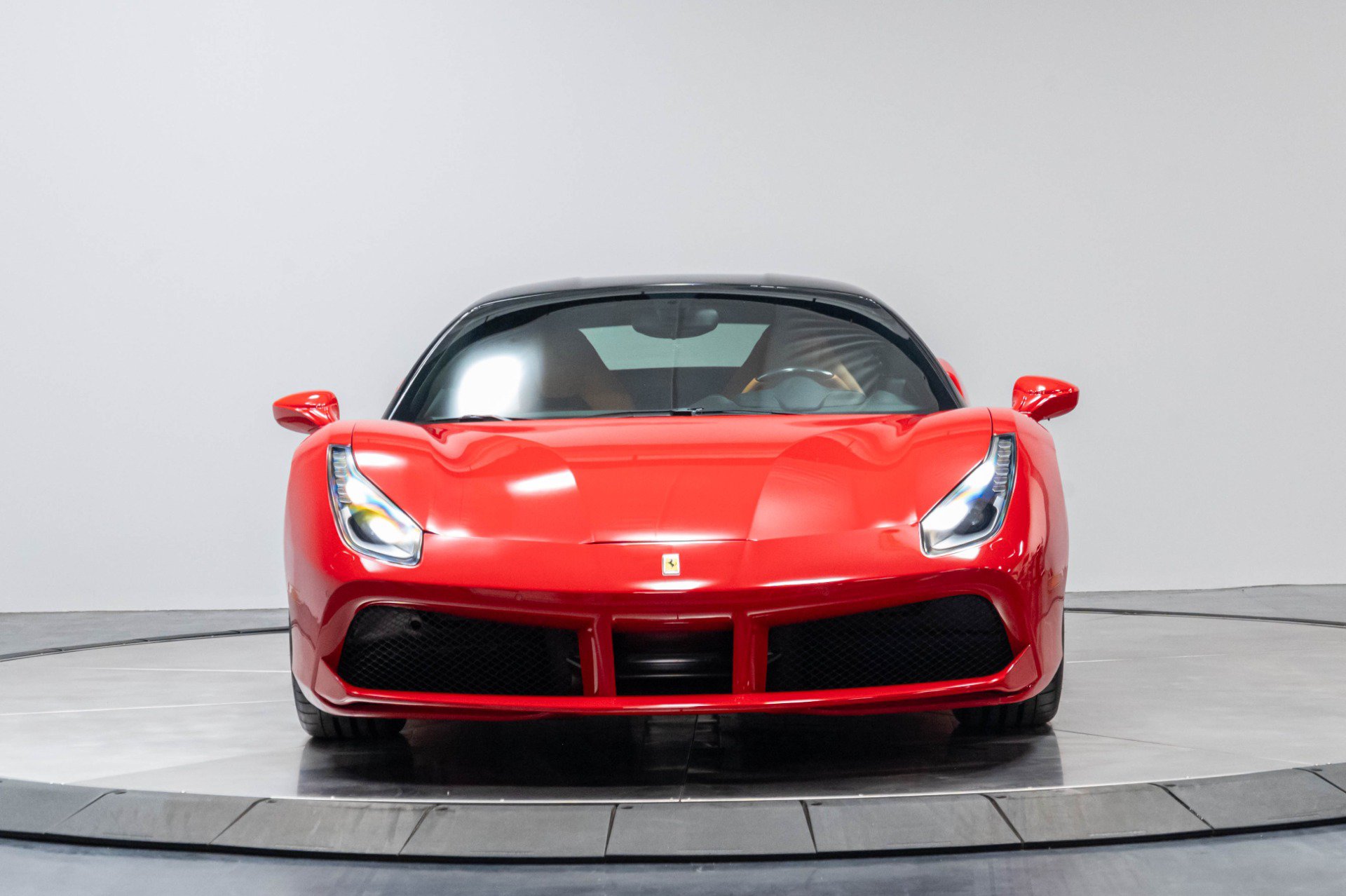 Used 2016 Ferrari 488 GTB RWD image 58