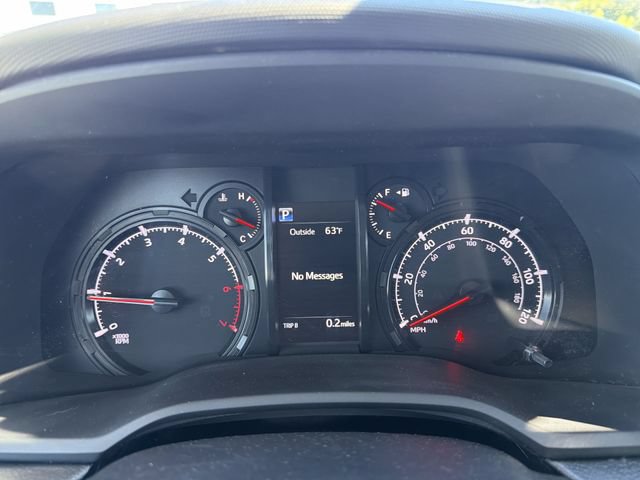 Used 2022 Toyota 4Runner SR5 AWD/4WD image 12