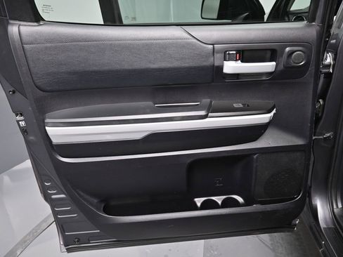 Used 2020 Toyota Tundra SR5 image 27