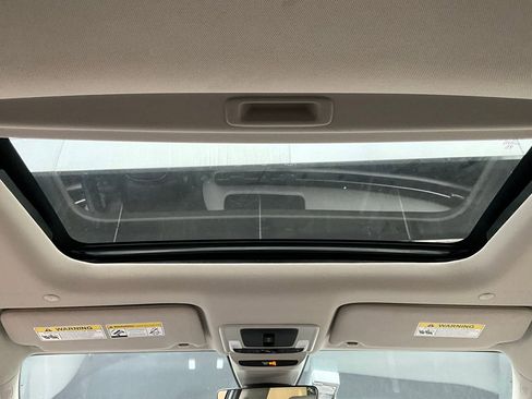 Used 2025 Honda HR-V EX-L image 18