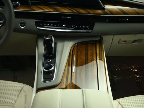 Used 2024 Cadillac Escalade Sport Platinum RWD image 36