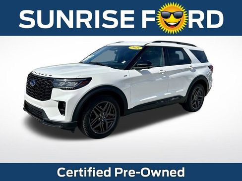 Used 2025 Ford Explorer ST-Line w/ ST-Line Street Pack AWD/4WD image 1