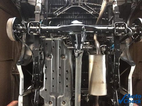 Used 2018 Toyota Tacoma TRD Off-Road w/ Technology Package image 17