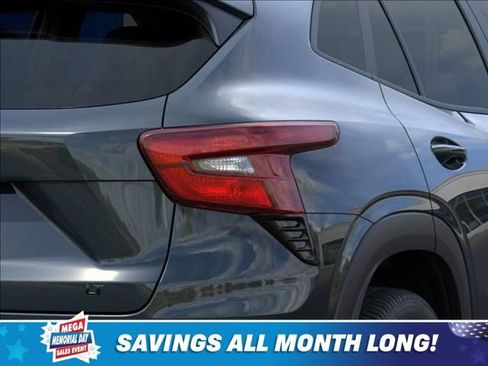 New 2026 Chevrolet Trax LT w/ Driver Confidence Package FWD image 11
