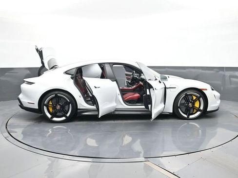 Certified 2020 Porsche Taycan Turbo S image 34