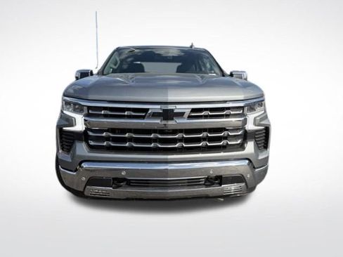 Used 2023 Chevrolet Silverado 1500 LTZ AWD/4WD image 2