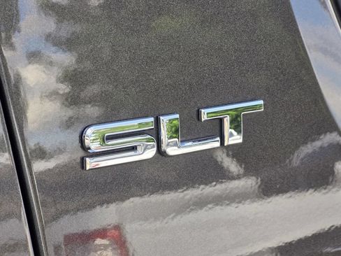 Used 2019 GMC Acadia SLT FWD image 32