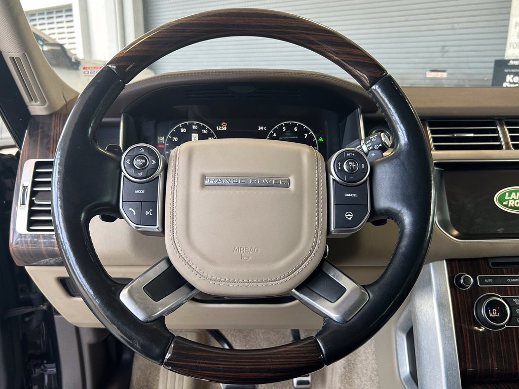 Used 2017 Land Rover Range Rover Supercharged AWD/4WD image 16