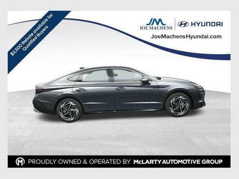 New 2026 Hyundai Sonata SEL image 1