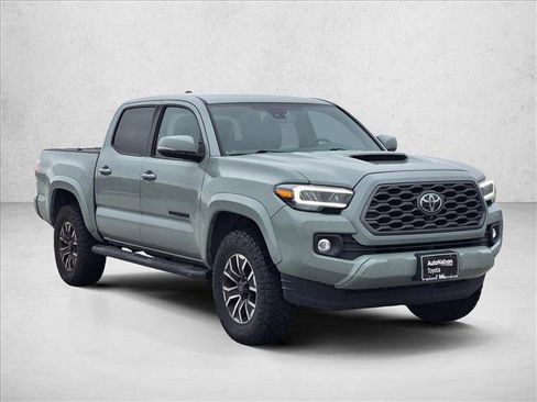 Used 2022 Toyota Tacoma TRD Sport image 3