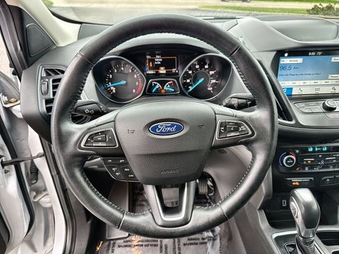 Used 2019 Ford Escape SEL FWD image 11