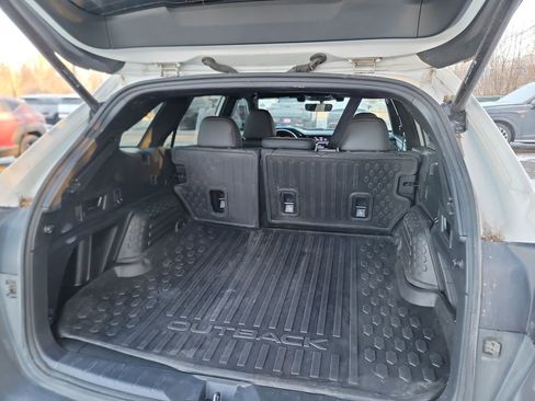 Used 2022 Subaru Outback Wilderness image 21