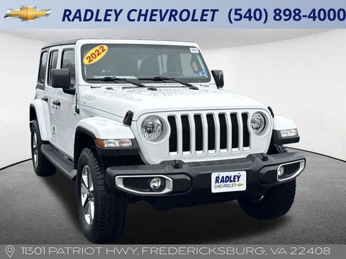 Used 2022 Jeep Wrangler Unlimited Sahara w/ Cold Weather Group image 22