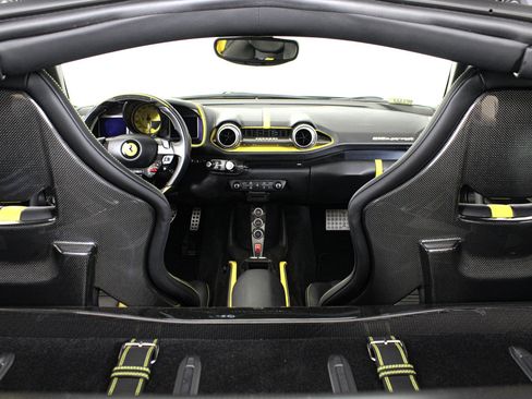 Used 2019 Ferrari 812 Superfast RWD image 50