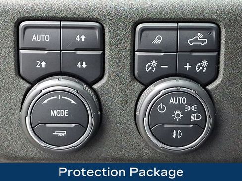 Used 2023 Chevrolet Silverado 1500 RST AWD/4WD image 9