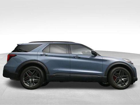 Used 2025 Ford Explorer ST-Line w/ Premium Package RWD image 42