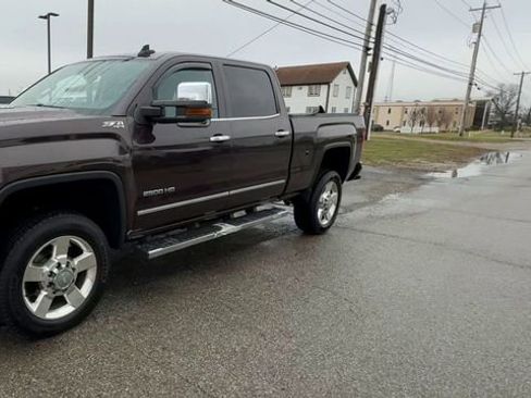 Used 2016 GMC Sierra 2500 SLT w/ Duramax Plus Package image 4
