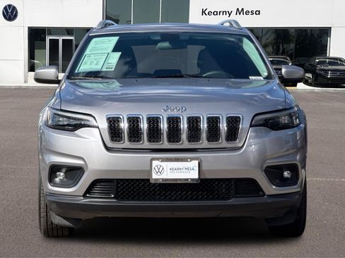 Used 2019 Jeep Cherokee Latitude w/ Popular Appearance Group image 9