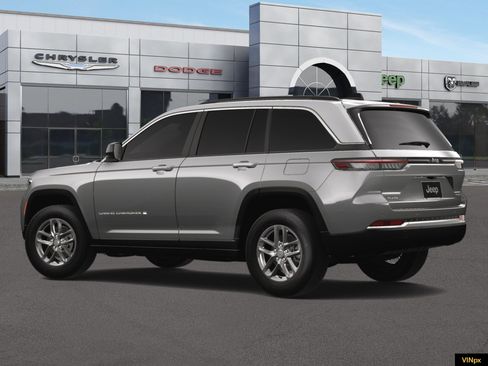 New 2025 Jeep Grand Cherokee Laredo X image 2
