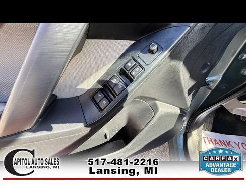 Used 2016 Subaru Forester 2.5i Premium AWD/4WD image 23