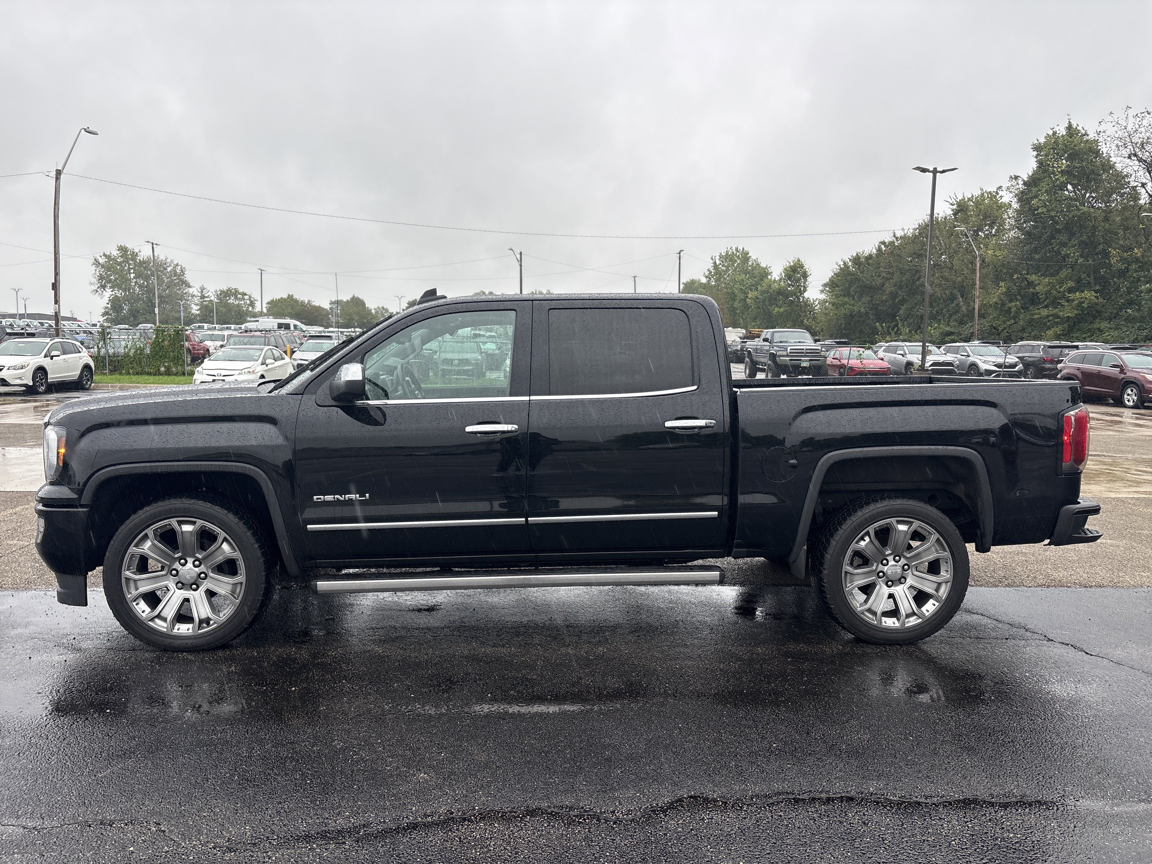 Used 2018 GMC Sierra 1500 Denali w/ Denali Ultimate Package AWD/4WD image 1
