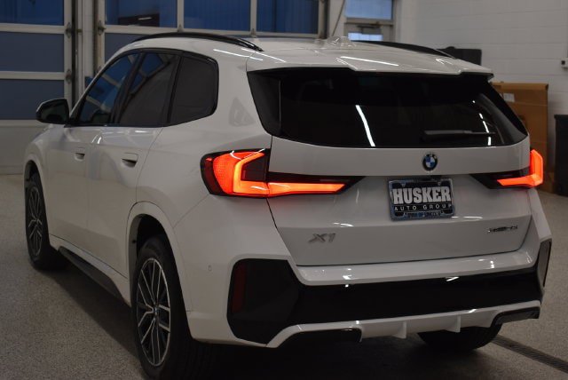Used 2026 BMW X1 xDrive28i AWD/4WD image 10