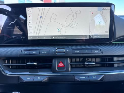 New 2025 Kia K4 GT-Line Turbo image 28