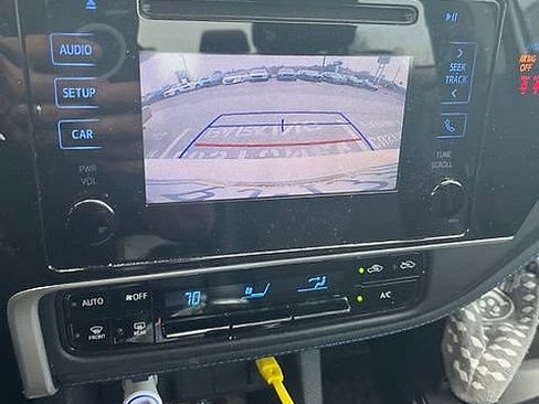 Used 2018 Toyota Corolla SE FWD image 31