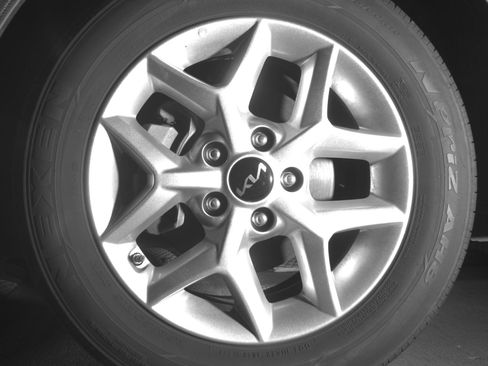 Used 2025 Kia Soul LX w/ LX Technology Package FWD image 12