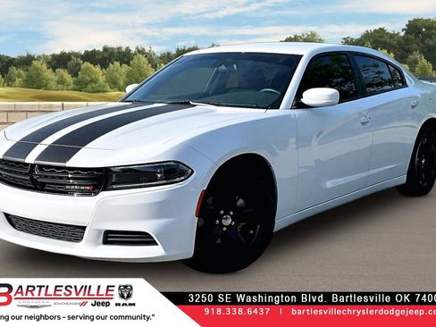 Used 2022 Dodge Charger SXT RWD image 1