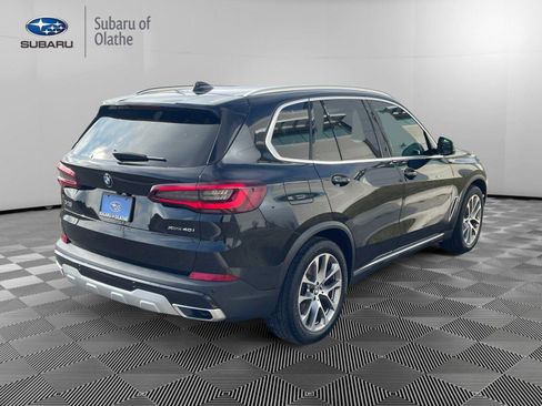 Used 2022 BMW X5 xDrive40i w/ Premium Package image 11