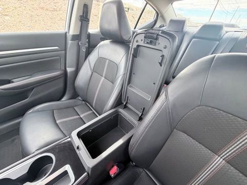 Used 2024 Nissan Altima 2.5 SR image 17