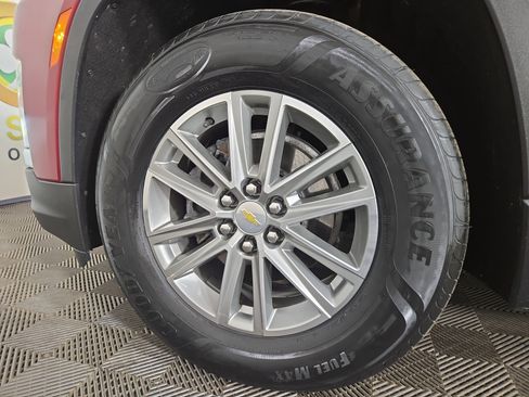 Certified 2023 Chevrolet Traverse LT image 33